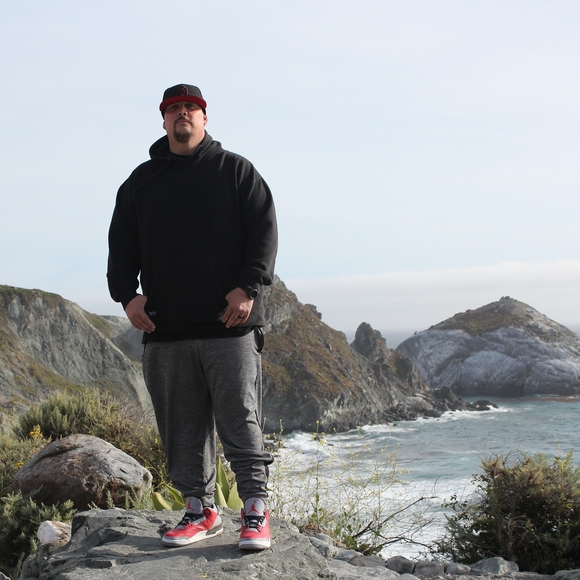 Meet your Posher, James - Picture 1 of 1